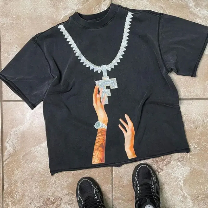 hongfeng manufactures distressed t shirt mens with unique vintage and streetwear designs.